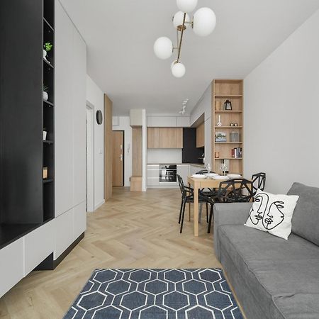 Michalczyka Stylish Apartment With Parking In The City Center Of Wroclaw By Noclegi Renters 外观 照片