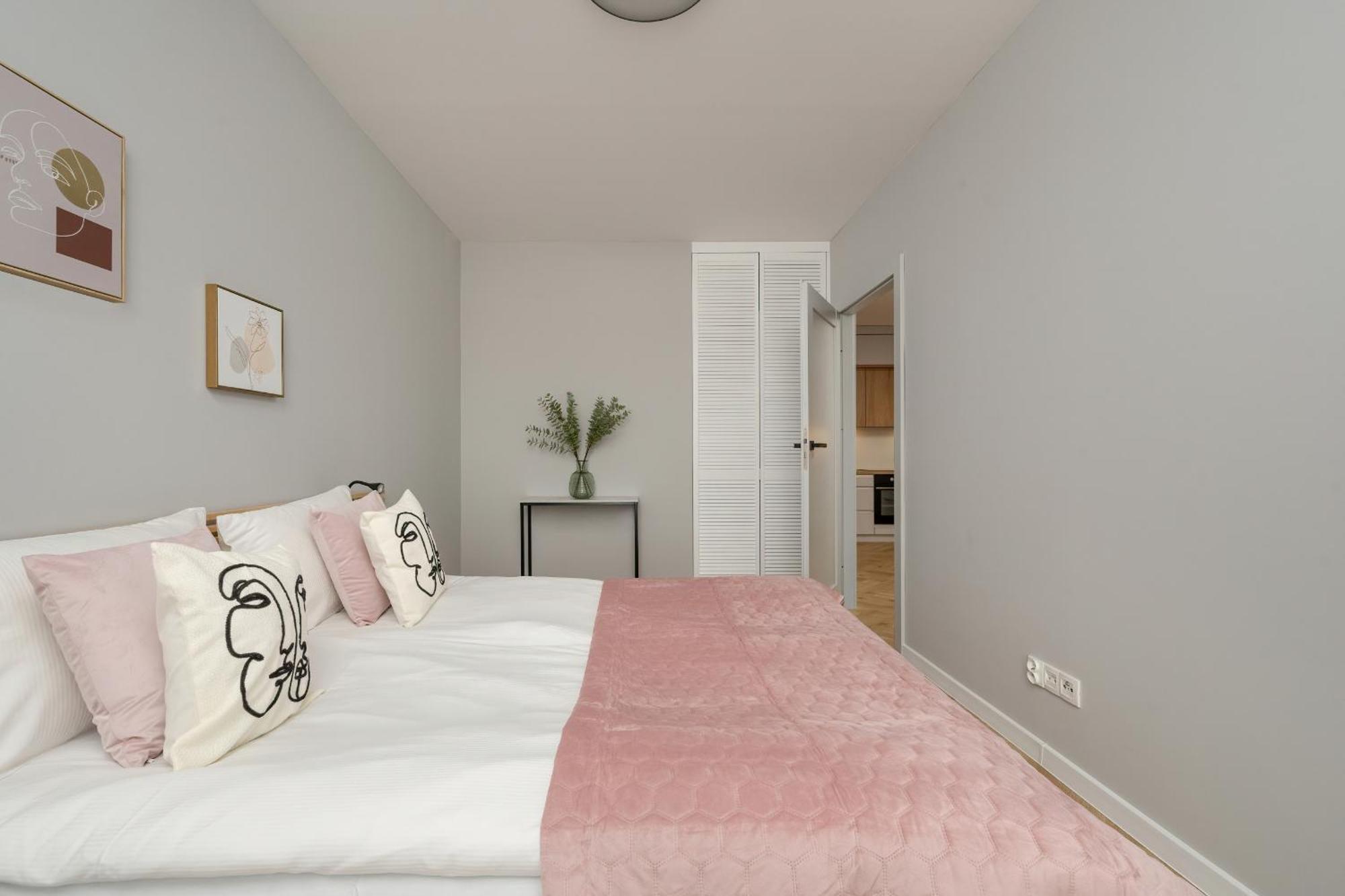Michalczyka Stylish Apartment With Parking In The City Center Of Wroclaw By Noclegi Renters 外观 照片